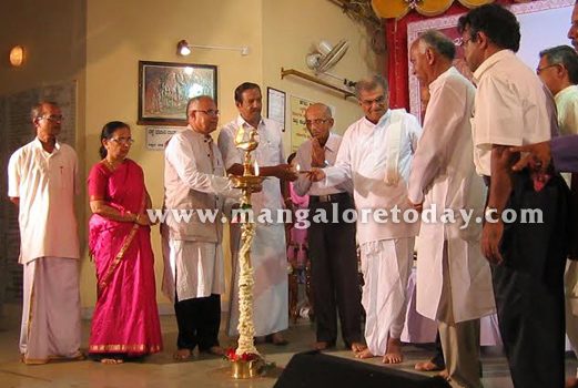Akaada’  released by Dharmadhikari Veerendra Hegede 1